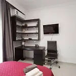 Modern Office Apartment.Wifi,2A/C,Luxury Fur/Tures